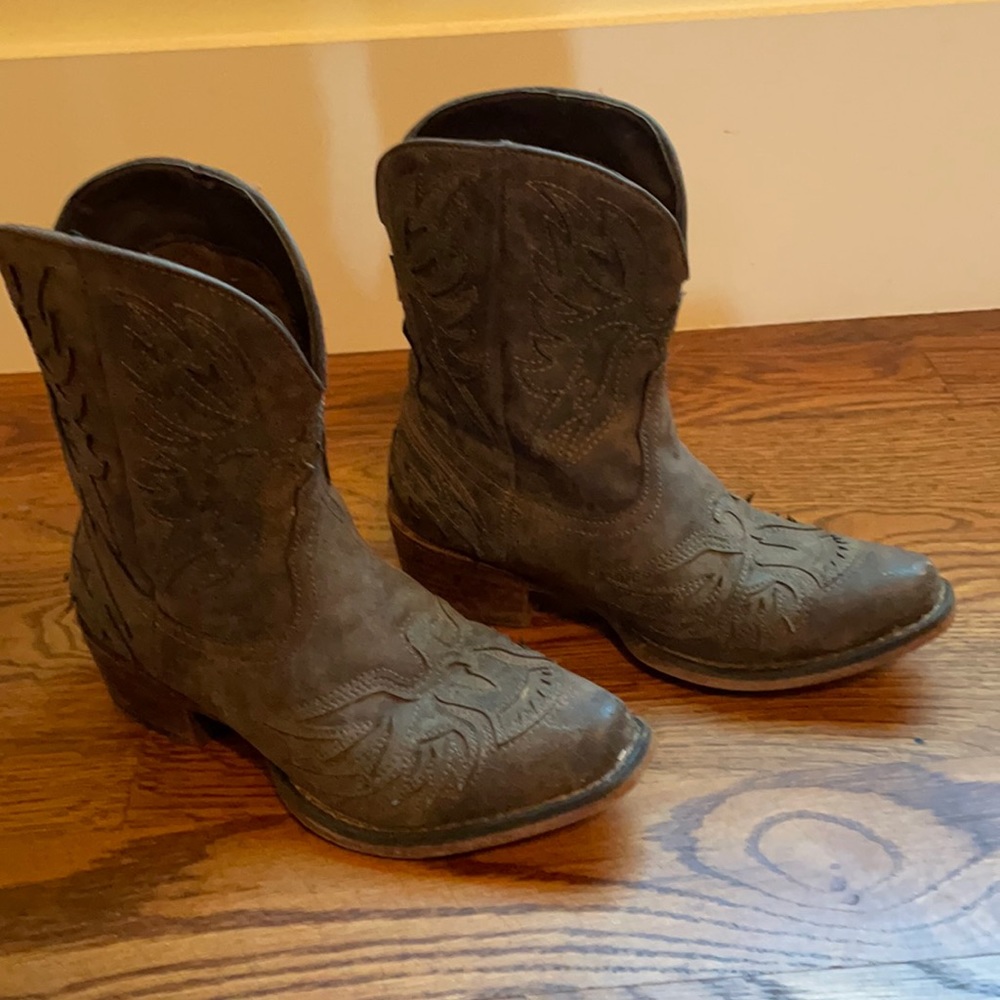 Roper Cowboy Boots